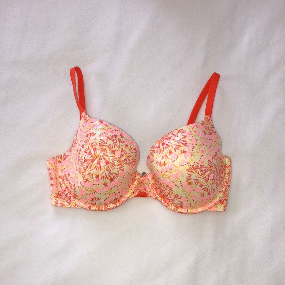 Victoria’s Secret lined demi bra 34DD